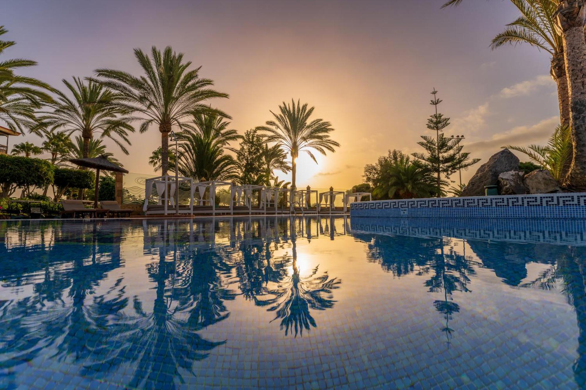 קלטה דה פוסטה Elba Palace Golf Boutique Hotel - Adults Only מראה חיצוני תמונה